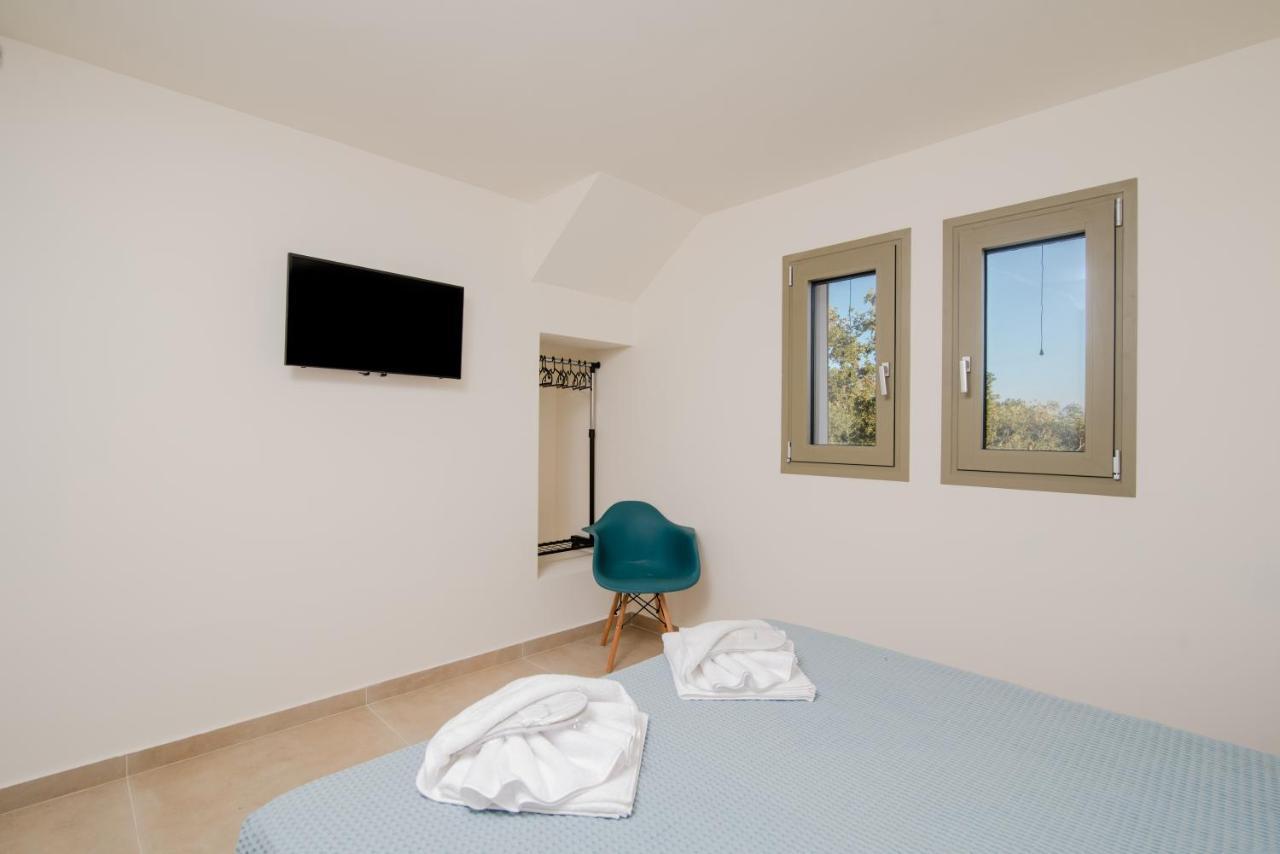 Villas Epta Karpi Complex Of 7 Luxury Villas Skriperon Zewnętrze zdjęcie