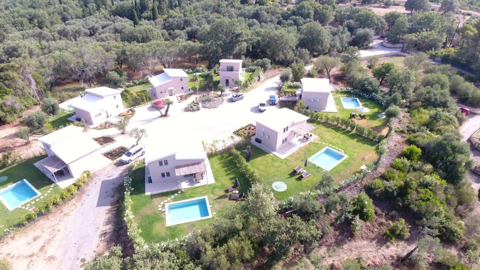 Villas Epta Karpi Complex Of 7 Luxury Villas Skriperon Zewnętrze zdjęcie