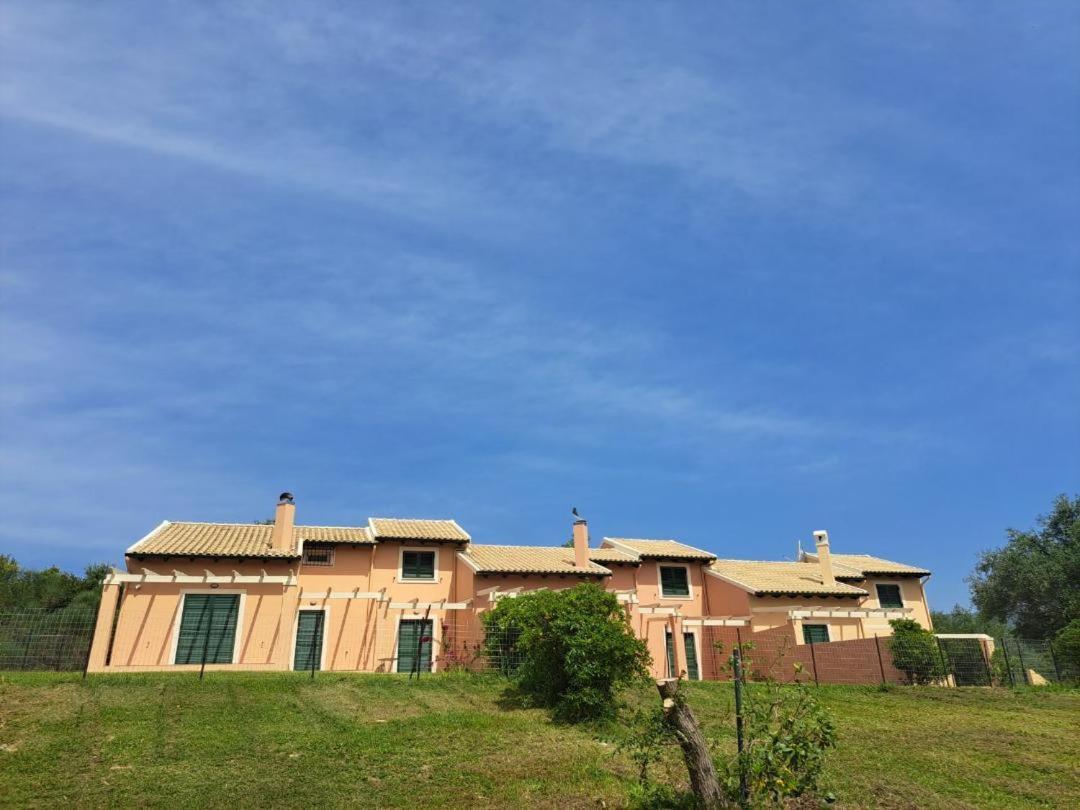 Villas Epta Karpi Complex Of 7 Luxury Villas Skriperon Zewnętrze zdjęcie